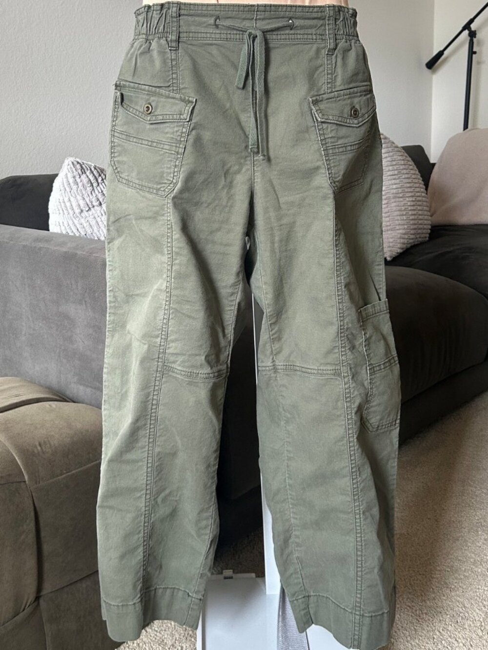 ANTHROPOLOGIE Pilcro Olive Green Cargo Pants EUC